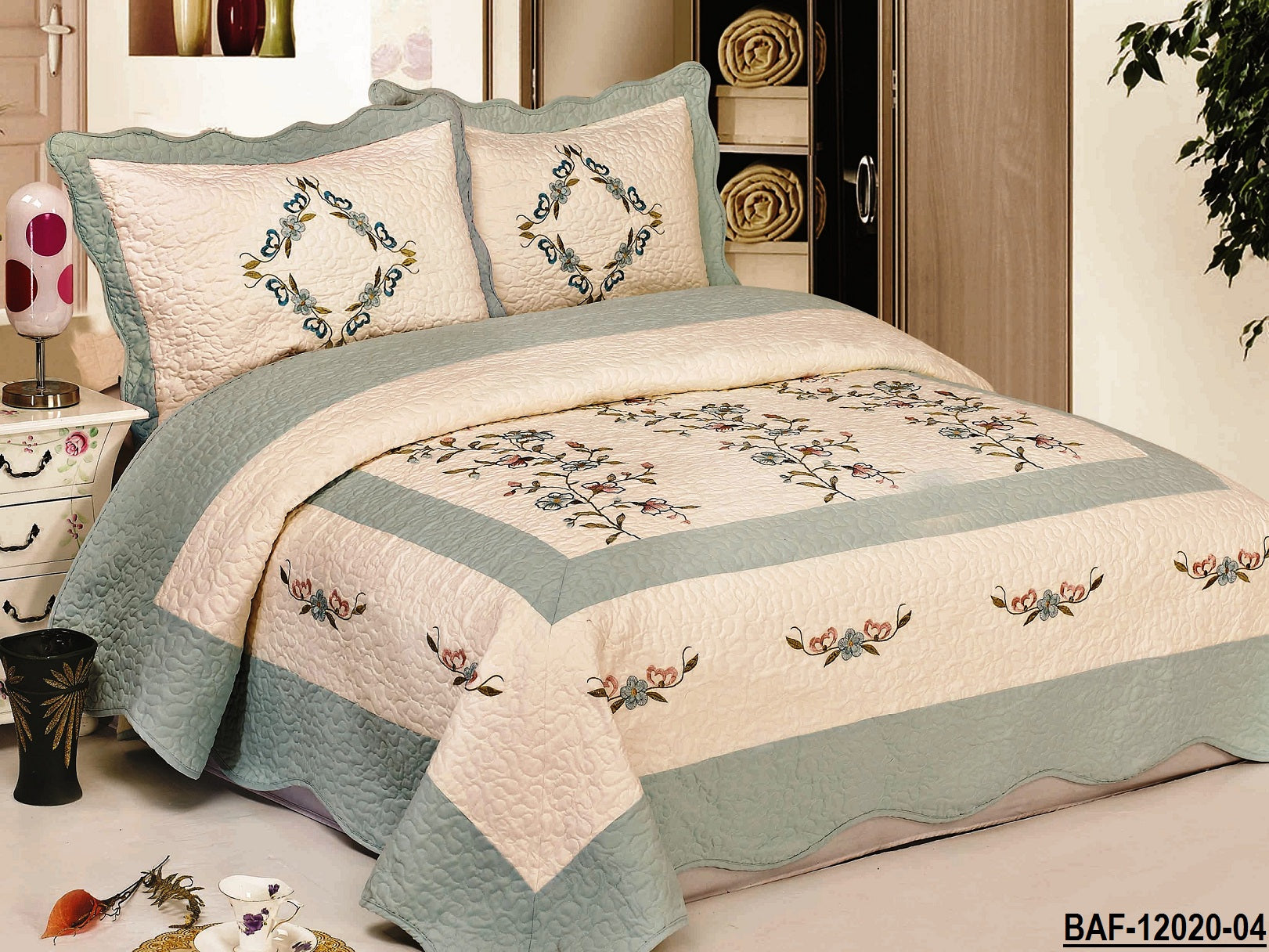 OctoRose 3 pcs Nice Design 102x94 inch Fully Quilted Embroidered Bedspread Coverlets Bed Cover Pillow Sham Set