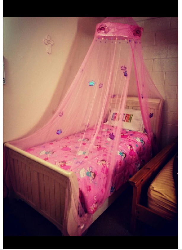 OctoRose Princess Crown Bed Canopy, Mosquito net for Crib, Twin, Full, Queen or King Size Pink White